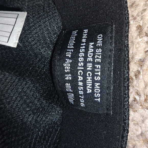 Adult Assassins Creed One-Touch Seamless Baseball Hat One Size Stretch Fit - Picture 8 of 9